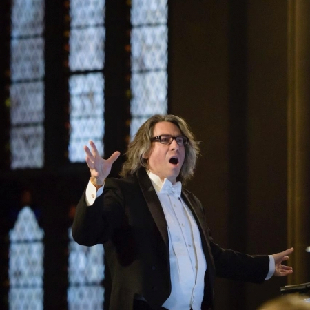 Julian Wachner brought his choir from Trinity Wall Street.