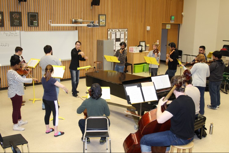 WMU Collegium Musicum rehearsing Brandenburg 4