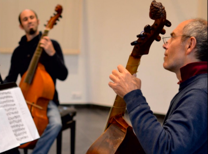 Viola da gamba players Robert Smith and Paolo Pandolfo perform with elegance and panache on their new disc.