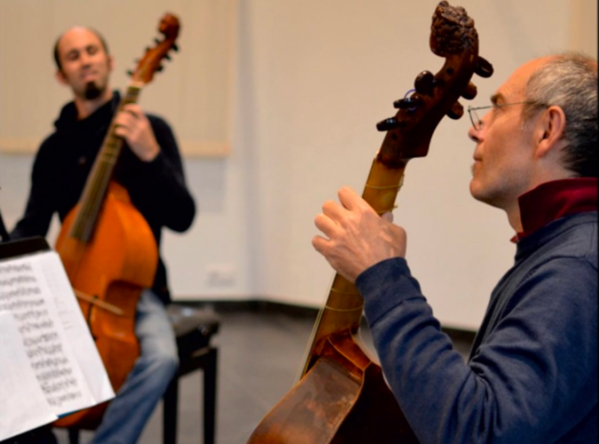 Viola da gamba players Robert Smith and Paolo Pandolfo perform with elegance and panache on their new disc. 