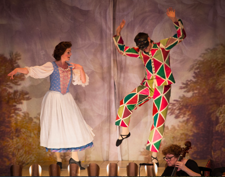 Caroline Copeland and Carlos Fittante dance to Pergolesi.