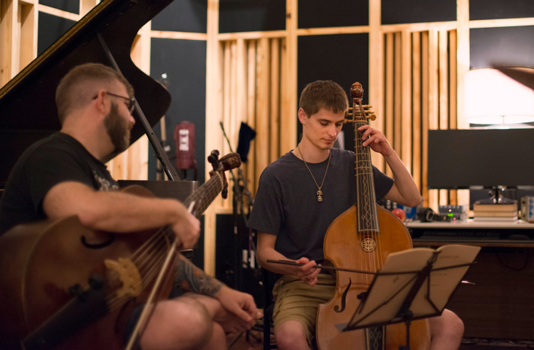 Josh Lee, left, instructs Colton Hodge during a residency in Jacksonville, Florida. (Photo by Ben Cooper)