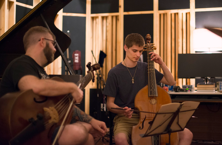 Josh Lee, left, instructs Colton Hodge during a residency in Jacksonville, Florida. (Photo by Ben Cooper) 