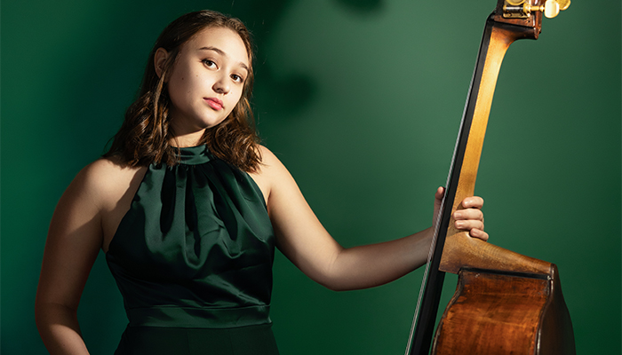 Nina Bernat, Double Bass