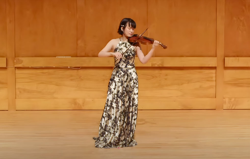 Baroque Violinist Wins Barbash Bach Competition » Early Music America